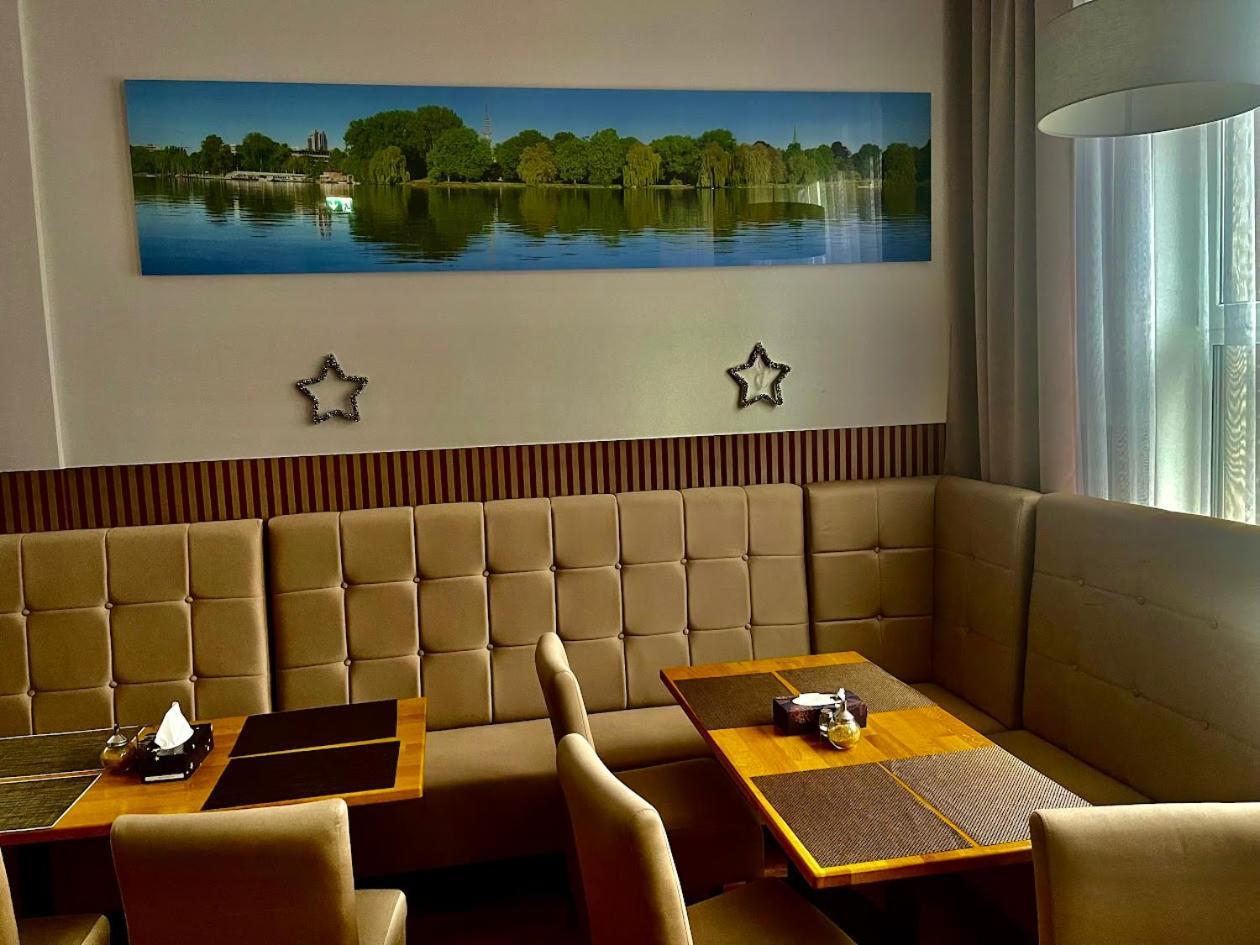 Hotel Denbu Гамбург Экстерьер фото