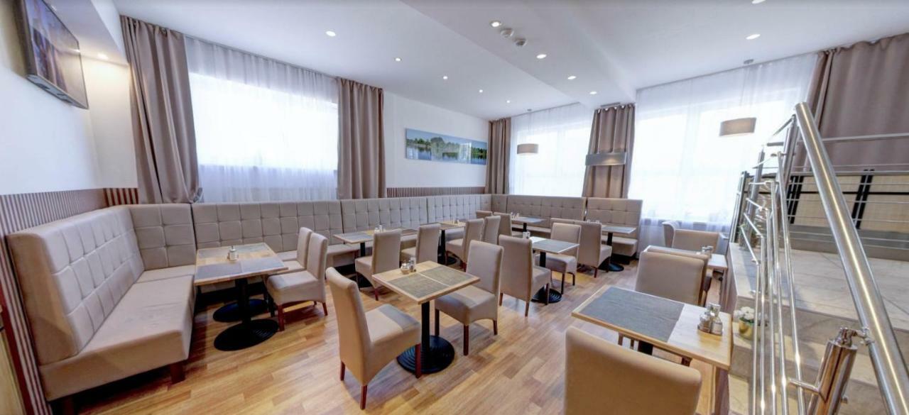 Hotel Denbu Гамбург Экстерьер фото
